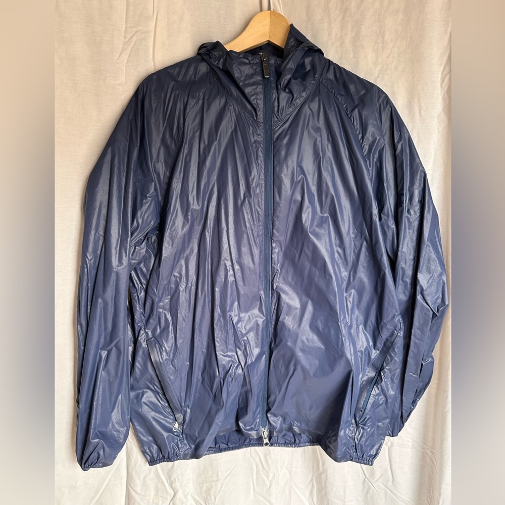 RYU packable Men's Navy Hooded Windbreaker Jacket